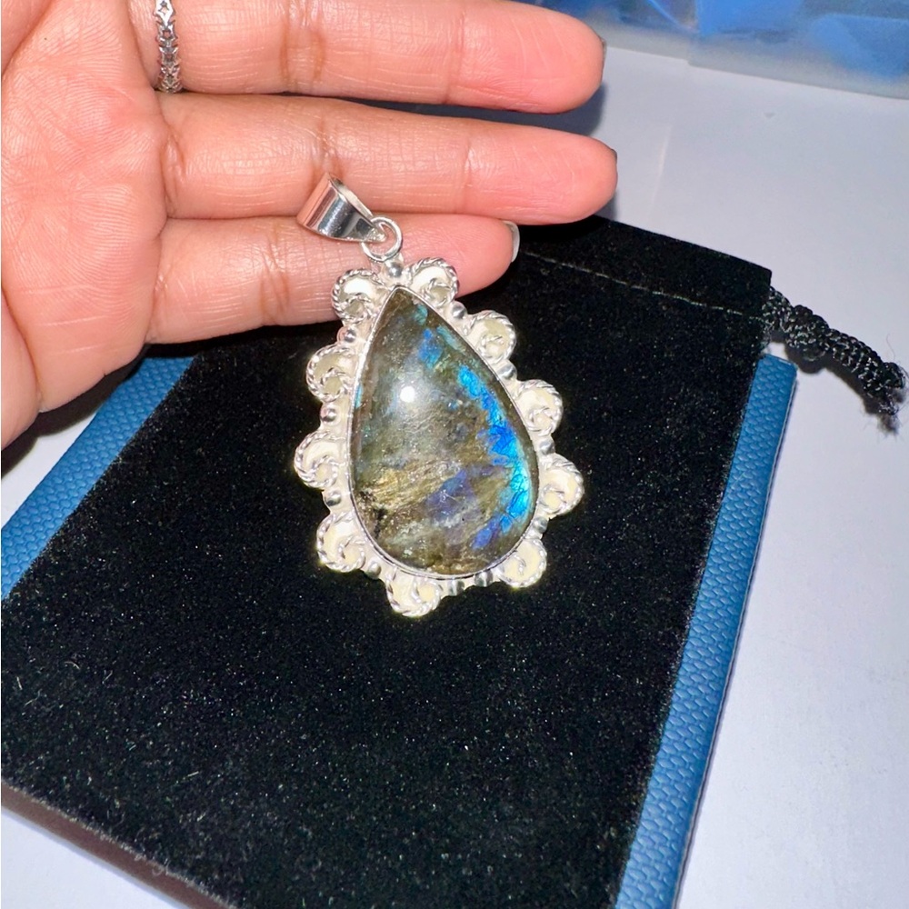 LABRADORITE  Teardrop Pendant Necklace 9.50